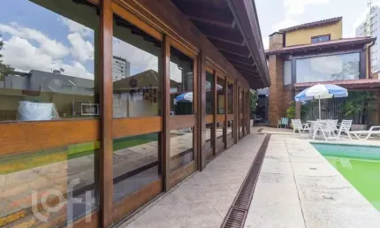 Casa com 3 quartos à venda na Rua Jorge Salis Goulart, 138, Jardim São Pedro, Porto Alegre, 360 m2 por R$ 1.474.000