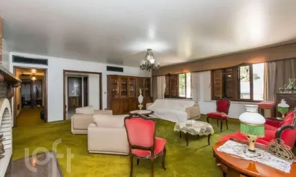 Casa com 4 quartos à venda na Rua Omagua, 68, Vila Assunção, Porto Alegre, 563 m2 por R$ 2.870.000