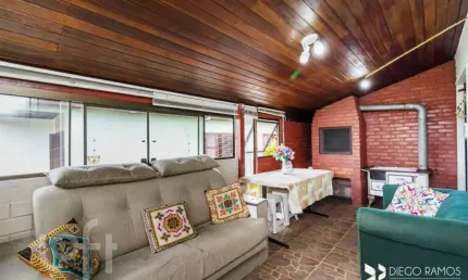 Casa com 3 quartos à venda na Estrada Octávio Frasca, 2495, Belém Velho, Porto Alegre, 85 m2 por R$ 300.000