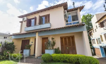 Casa em condomínio fechado com 3 quartos à venda na rua doutor mário totta, 416, tristeza, porto alegre, 170 m2 por r$ 630.000