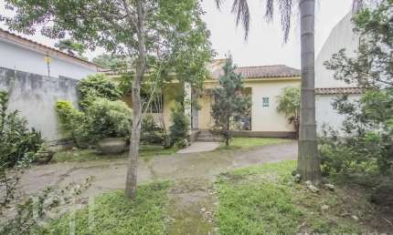 Casa com 3 quartos à venda na Rua General Gomes Carneiro, 585, Medianeira, Porto Alegre, 195 m2 por R$ 1.500.000