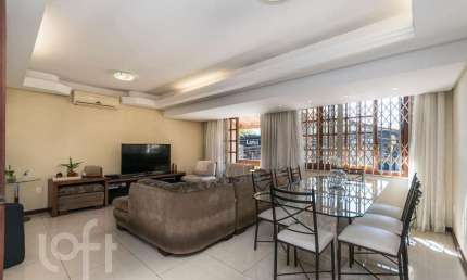 Casa com 3 quartos à venda na Rua Doutor João Simplício Alves de Carvalho, 164, Vila Ipiranga, Porto Alegre, 385 m2 por R$ 1.250.000