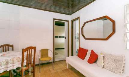 Casa com 3 quartos à venda na Rua Padre João Batista Reus, 2798, Camaquã, Porto Alegre, 338 m2 por R$ 350.000