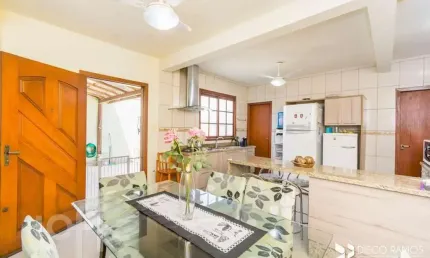 Casa com 4 quartos à venda na Avenida Maria Josefa da Fontoura, 336, Sarandi, Porto Alegre, 250 m2 por R$ 830.000