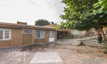 Casa com 3 quartos à venda na Rua Carlos Ferreira, 127, Teresópolis, Porto Alegre, 97 m2 por R$ 500.000