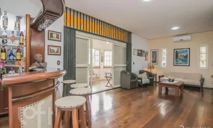 Casa com 4 quartos à venda na Rua Chico Pedro, 41, Camaquã, Porto Alegre, 138 m2 por R$ 1.375.000