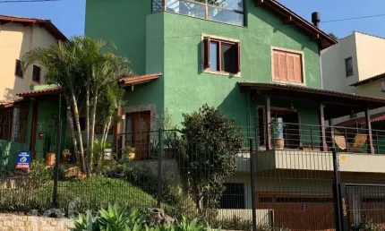 Casa com 4 quartos à venda na Rua Arachanes, 189, Espírito Santo, Porto Alegre, 303 m2 por R$ 1.250.000