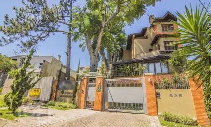 Casa em condomínio fechado com 3 quartos à venda na Rua Caeté, 525, Vila Assunção, Porto Alegre, 253 m2 por R$ 940.000