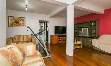 Casa com 3 quartos à venda na Rua Deoclydes Machado Jardim, 27, Cavalhada, Porto Alegre, 300 m2 por R$ 480.000
