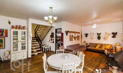 Casa com 4 quartos à venda na Avenida Otto Niemeyer, 3458, Cavalhada, Porto Alegre, 328 m2 por R$ 836.000