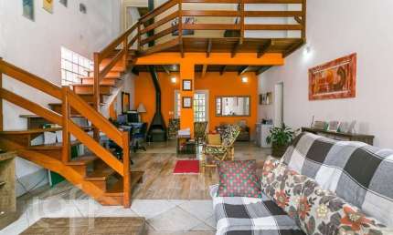 Casa com 3 quartos à venda na Rua Camaquã, 433, Camaquã, Porto Alegre, 154 m2 por R$ 620.000