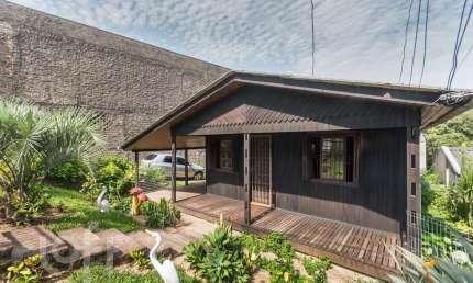 Casa com 6 quartos à venda na Estrada João de Oliveira Remião, 2762, Lomba do Pinheiro, Porto Alegre, 320 m2 por R$ 585.000
