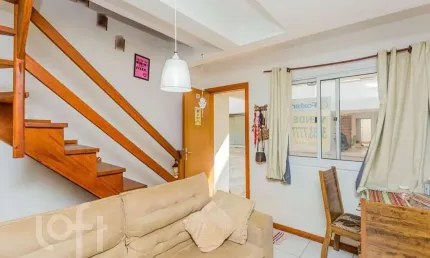 Casa em condomínio fechado com 2 quartos à venda na Rua Dorival Castilhos Machado, 126, Hípica, Porto Alegre, 72 m2 por R$ 233.000