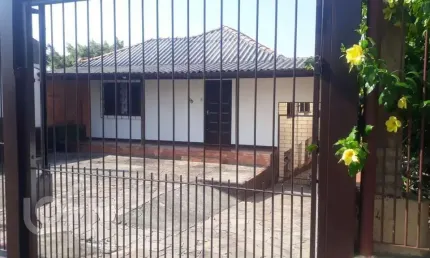 Casa com 7 quartos à venda na Avenida Alberto Pasqualini, 854, Jardim Itu Sabará, Porto Alegre, 300 m2 por R$ 522.500