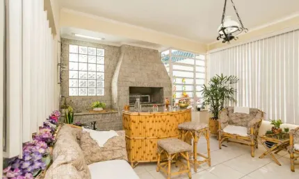 Casa com 3 quartos à venda na Rua Itaúna, 85, Sarandi, Porto Alegre, 197 m2 por R$ 750.000