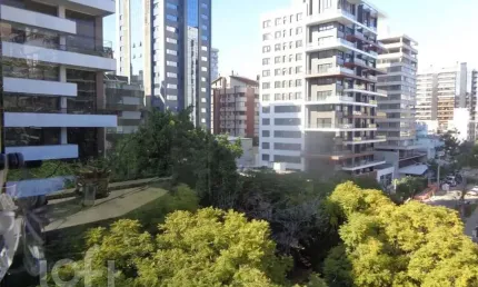 Apartamento com 3 quartos à venda na avenida soledade, 344, petrópolis, porto alegre, 140 m2 por r$ 1.490.000