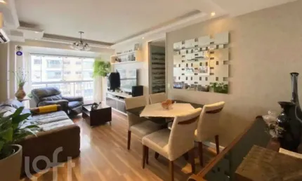 Apartamento com 2 quartos à venda na Beco Andaraí, 675, Passo da Areia, Porto Alegre, 69 m2 por R$ 640.000