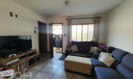 Casa com 2 quartos à venda na Beco Fernando Souto da Silva, 25, Morro Santana, Porto Alegre, 56 m2 por R$ 215.000