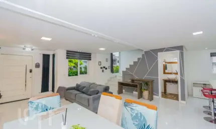 Casa em condomínio fechado com 2 quartos à venda na Rua Louro, 37, Hípica, Porto Alegre, 130 m2 por R$ 710.000