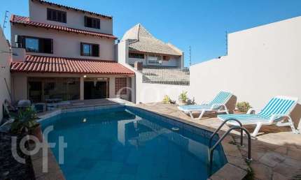 Casa com 3 quartos à venda na Rua Matias José Bins, 1489, Chácara das Pedras, Porto Alegre, 221 m2 por R$ 1.300.000