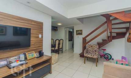 Casa em condomínio fechado com 3 quartos à venda na Rua São Sebastião do Cai, 119, Camaquã, Porto Alegre, 118 m2 por R$ 410.000