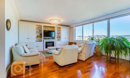 Apartamento com 4 quartos à venda na rua doutor lauro de oliveira, 240, rio branco, porto alegre, 222 m2 por r$ 1.750.000