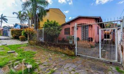 Casa com 3 quartos à venda na Rua Souza Lobo, 1291, Vila Jardim, Porto Alegre, 100 m2 por R$ 498.000
