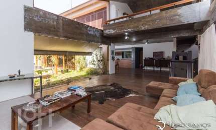 Casa com 4 quartos à venda na Travessa Hilário Kieling, 73, Tristeza, Porto Alegre, 450 m2 por R$ 2.500.000