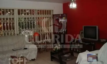 Casa com 2 quartos à venda na Rua Teixeira de Carvalho, 279, Medianeira, Porto Alegre, 182 m2 por R$ 900.000