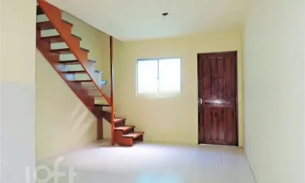Casa em condomínio fechado com 2 quartos à venda na Rua Santo Alfredo, 261, São José, Porto Alegre, 45 m2 por R$ 160.500