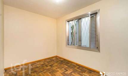 Apartamento com 2 quartos à venda na Rua Hipólito da Costa, 211, Santa Tereza, Porto Alegre, 46 m2 por R$ 168.000