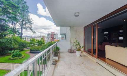 Apartamento com 3 quartos à venda na Avenida Coronel Lucas de Oliveira, 1311, Rio Branco, Porto Alegre, 278 m2 por R$ 1.650.000