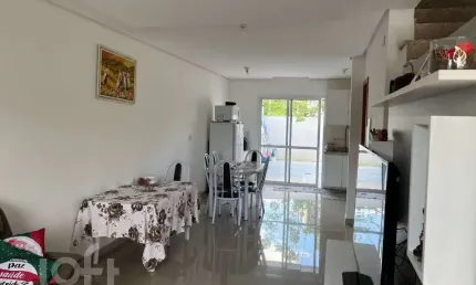 Casa com 3 quartos à venda na Rua Vanderlei da Silva Alves, 470, Mário Quintana, Porto Alegre, 104 m2 por R$ 550.000