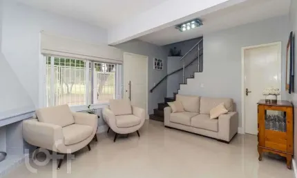 Casa com 3 quartos à venda na Rua das Caravelas, 88, Vila Ipiranga, Porto Alegre, 131 m2 por R$ 1.190.000