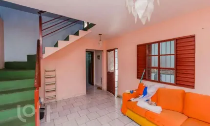 Casa com 4 quartos à venda na Rua Barão do Amazonas, 2853, Partenon, Porto Alegre, 126 m2 por R$ 380.000