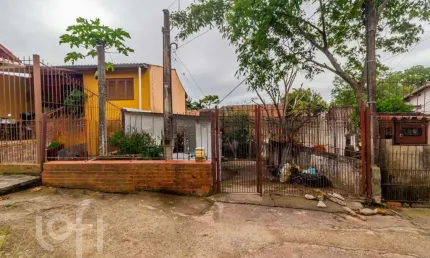 Casa com 3 quartos à venda na rua padre joão batista reus, 2606, camaquã, porto alegre, 72 m2 por r$ 289.000