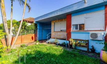 Casa com 3 quartos à venda na Rua General Solon, 255, Jardim Itu Sabará, Porto Alegre, 266 m2 por R$ 700.000