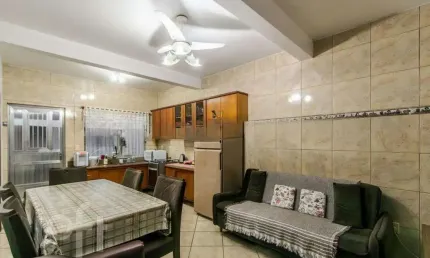 Casa com 4 quartos à venda na João Wilson de Almeida, 171, Rubem Berta, Porto Alegre, 200 m2 por R$ 649.997