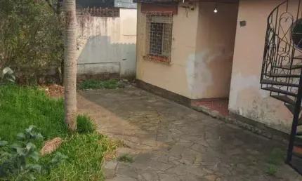 Casa com 3 quartos à venda na rua rubens alcântara, 45, santa tereza, porto alegre, 310 m2 por r$ 280.000