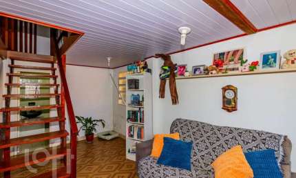 Casa com 4 quartos à venda na Rua Primeiro de Setembro, 545, São José, Porto Alegre, 120 m2 por R$ 190.000