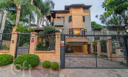 Casa com 5 quartos à venda na Rua General Francisco de Paula Cidade, 141, Chácara das Pedras, Porto Alegre, 360 m2 por R$ 2.500.000