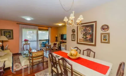 Apartamento com 3 quartos à venda na Rua Marquês do Pombal, 500, Moinhos de Vento, Porto Alegre, 121 m2 por R$ 1.350.000