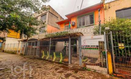 Casa com 16 quartos à venda na Avenida Polônia, 521, São Geraldo, Porto Alegre, 268 m2 por R$ 795.000