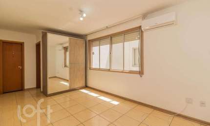 Apartamento com 1 quarto à venda na Avenida Coronel Gastão Haslocher Mazeron, 173, Medianeira, Porto Alegre, 29 m2 por R$ 118.750
