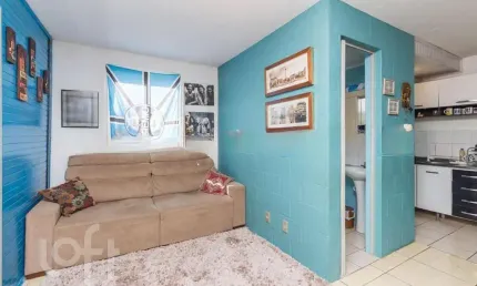 Apartamento com 2 quartos à venda na Rua Atílio Supertti, 1430, Vila Nova, Porto Alegre, 36 m2 por R$ 130.000