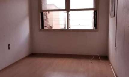 Apartamento com 2 quartos à venda na Rua Ivo Nicolau Antinolfi, 195, Rubem Berta, Porto Alegre, 54 m2 por R$ 138.750