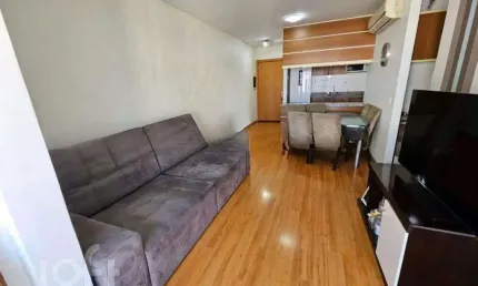 Apartamento com 2 quartos à venda na Avenida Grécia, 1050, Passo da Areia, Porto Alegre, 72 m2 por R$ 649.000
