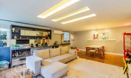 Apartamento com 3 quartos à venda na rua araruama, 805, vila jardim, porto alegre, 145 m2 por r$ 1.600.000
