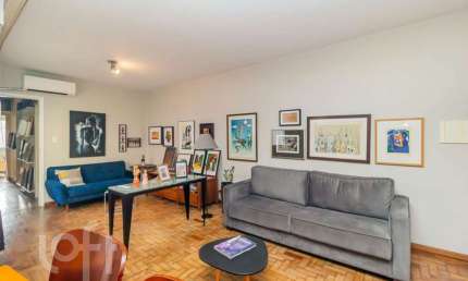 Apartamento com 3 quartos à venda na Rua Felipe Camarão, 230, Rio Branco, Porto Alegre, 101 m2 por R$ 420.000