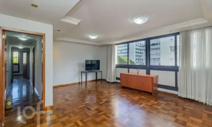 Apartamento com 3 quartos à venda na rua vinte e quatro de outubro, 700, moinhos de vento, porto alegre, 120 m2 por r$ 1.050.000